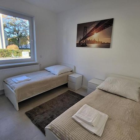 Monteurzimmer Mit Zwei Einzelnen Betten In Einer 3Zi Wohnung Mit Kuche Und Bad Osnabrück Eksteriør billede