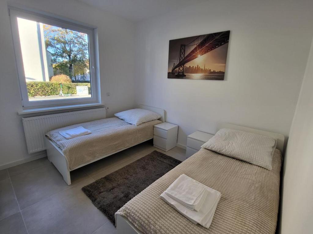 Monteurzimmer Mit Zwei Einzelnen Betten In Einer 3Zi Wohnung Mit Kuche Und Bad Osnabrück Eksteriør billede